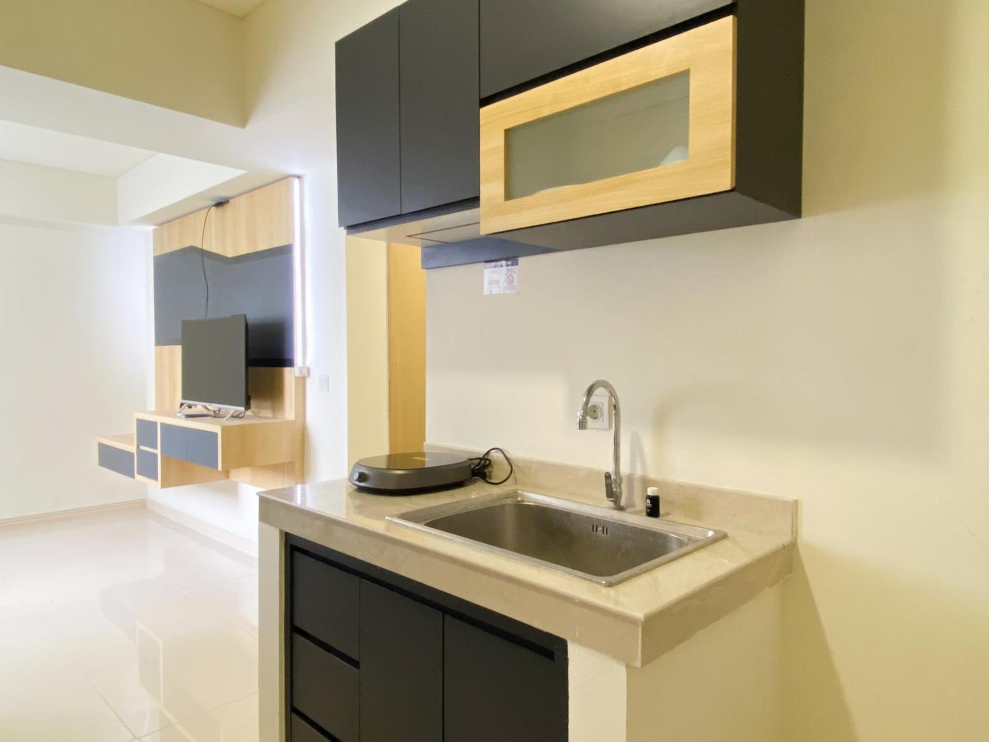 Cozy Living And Simply 2Br At Meikarta Apartment By Travelio Cikarang Exteriör bild